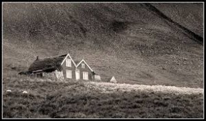 ATH. S&Yacute;NISHORN. MYNDIN TENGIST EKKI &THORN;ESSARI J&Ouml;R&ETH;.

H&eacute;r getur &thorn;&uacute; sett inn myndir af &thorn;v&iacute; sem &thorn;&uacute; vilt. 
t.d myndir af fj&ouml;lskyldunni, h&uacute;sakosti &aacute; &thorn;inni j&ouml;r&eth;, lanslaginu e&eth;a v&eacute;lunum sem nota&eth;ar eru &aacute; b&uacute;inu.